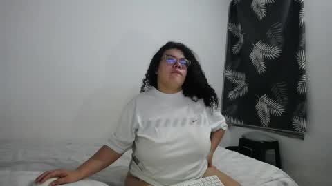 Bianca Tuesday to Sunday from 2am to 6am UTC-5 online show from 05-09-26, 09:14