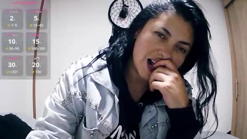 Snapshot of bianca_jhonsson chatting on 10-25-25, 04:09 bianca_jhonsson online show from 10-25-25, 04:09