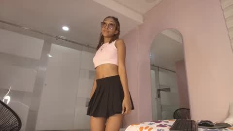 biancaa__18 online show from 12-17-25, 07:42