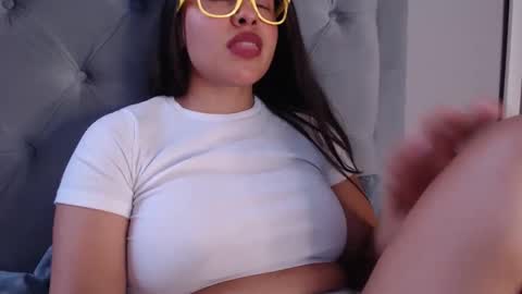 Snapshot of biancaleiton chatting on 01-17-25, 10:12 bianca online show from 01-17-25, 10:12