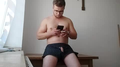 biboynr98 online show from 09-28-25, 12:10