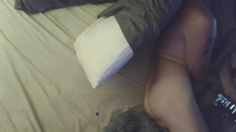 Snapshot of bicoupleanythingjustask chatting on 10-19-25, 11:38 Pansexual D online show from 10-19-25, 11:38