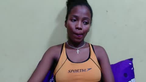bienvenue987832 online show from 04-12-26, 06:57