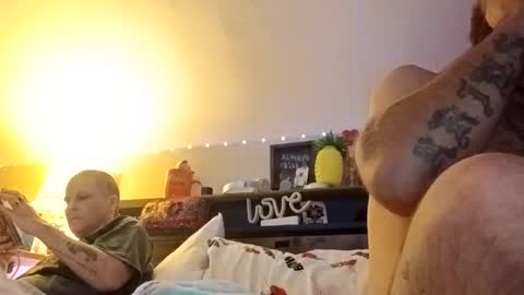 Snapshot of bifulswapcouple chatting on 10-25-25, 08:22 bifulswapcouple online show from 10-25-25, 08:22