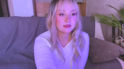 Snapshot of big_ass_blonde chatting on 02-21-25, 05:02 Eva online show from 02-21-25, 05:02
