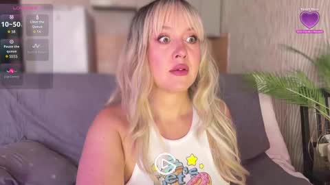 Snapshot of big_ass_blonde chatting on 02-24-25, 04:16 Eva online show from 02-24-25, 04:16