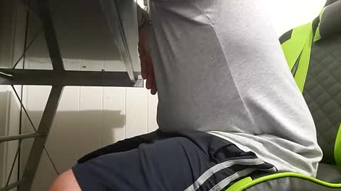 Snapshot of big_balls_big_load chatting on 12-22-24, 10:06 big_balls_big_load online show from 12-22-24, 10:06