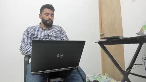 Snapshot of big_dad69 chatting on 11-09-25, 10:30 Tommy online show from 11-09-25, 10:30