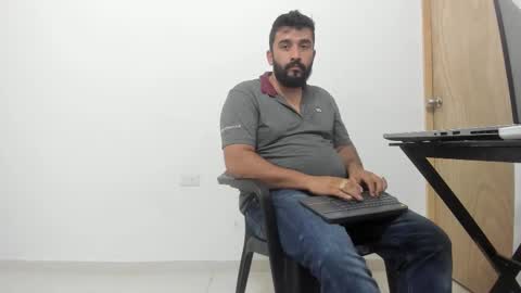 Snapshot of big_dad69 chatting on 11-20-25, 02:45 Tommy online show from 11-20-25, 02:45