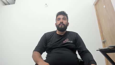 Snapshot of big_dad69 chatting on 11-24-25, 01:38 Tommy online show from 11-24-25, 01:38