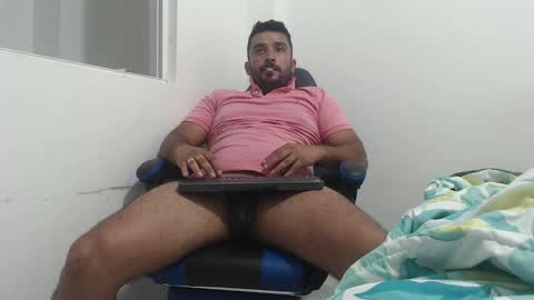 Snapshot of big_dad69 chatting on 03-25-26, 11:05 Tommy online show from 03-25-26, 11:05