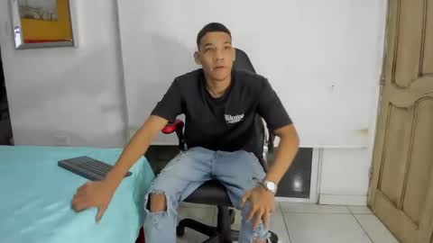 big_jhoonss_ online show from 10-02-25, 03:02