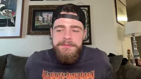 Jonny Kade online show from 10-19-25, 02:40