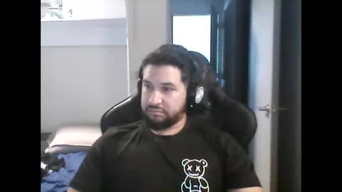 Snapshot of big_latin_boy_full_cum chatting on 03-17-26, 05:27 latinBoyHuge online show from 03-17-26, 05:27