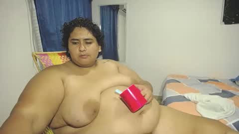 Snapshot of big_small_horny chatting on 09-23-25, 12:35 Milena And Luz online show from 09-23-25, 12:35