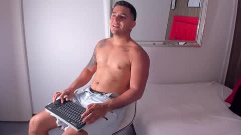 Tylerr online show from 09-19-25, 08:20