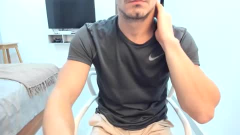 Snapshot of big_white_dick7 chatting on 11-30-25, 12:36 temporarily free online show from 11-30-25, 12:36