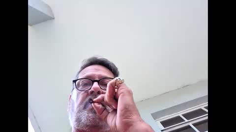 Snapshot of bigal9816192 chatting on 04-21-26, 10:34 bigal9816192 online show from 04-21-26, 10:34