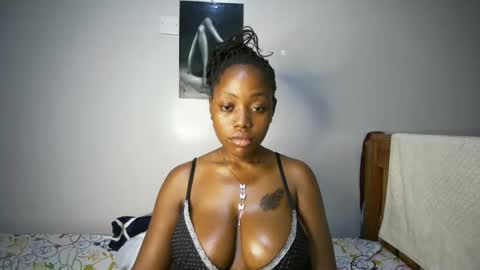 Snapshot of bigass001_ chatting on 10-04-25, 08:40 bigass001_ online show from 10-04-25, 08:40