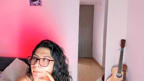 Snapshot of bigass4daddyan chatting on 07-18-26, 12:59 Ann online show from 07-18-26, 12:59