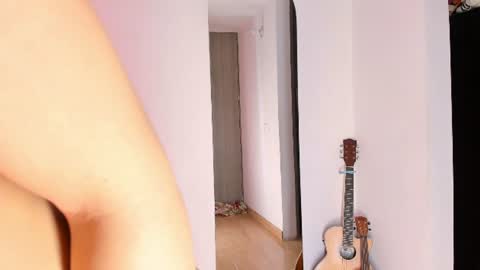 Snapshot of bigass4daddyan chatting on 07-26-26, 06:32 Ann online show from 07-26-26, 06:32