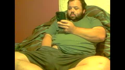 Snapshot of bigbear3287 chatting on 09-29-25, 07:24 Liam online show from 09-29-25, 07:24