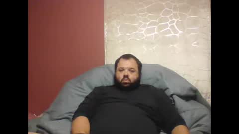 Snapshot of bigbear3287 chatting on 09-30-25, 08:19 Liam online show from 09-30-25, 08:19