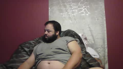 Snapshot of bigbear3287 chatting on 10-06-25, 09:29 Liam online show from 10-06-25, 09:29