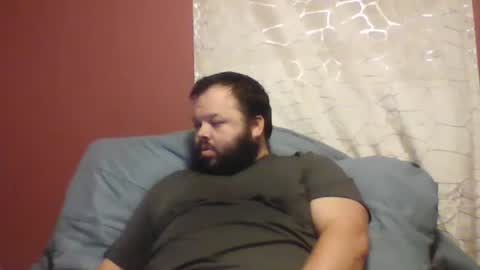 Snapshot of bigbear3287 chatting on 10-12-25, 09:19 Liam online show from 10-12-25, 09:19