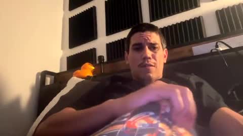 Snapshot of bigben281330 chatting on 07-19-26, 04:11 bigben281330 online show from 07-19-26, 04:11