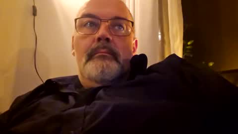Snapshot of bigbibear88 chatting on 02-15-25, 11:03 bigbibear88 online show from 02-15-25, 11:03