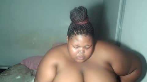 Natasha online show from 02-26-25, 12:16