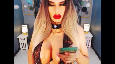 Snapshot of bigbomblhoraine chatting on 04-07-26, 10:59 Loraine Cruz online show from 04-07-26, 10:59