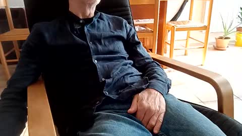 Snapshot of bigboos5633 chatting on 10-19-25, 09:43 bigboos5633 online show from 10-19-25, 09:43