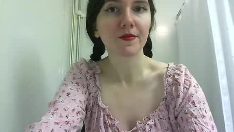Isabella online show from 10-14-25, 06:36