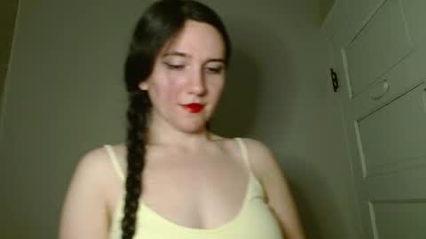 Snapshot of bigbootybunny chatting on 02-19-26, 03:46 Isabella online show from 02-19-26, 03:46