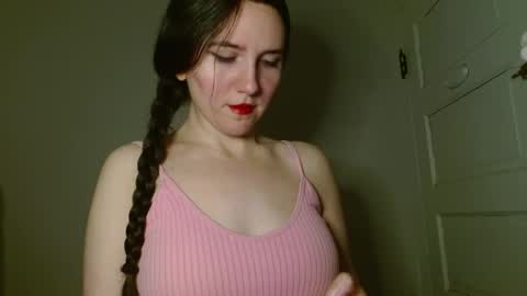 Snapshot of bigbootybunny chatting on 02-27-26, 07:30 Isabella online show from 02-27-26, 07:30