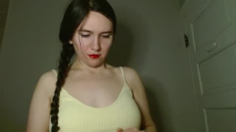 Snapshot of bigbootybunny chatting on 03-10-26, 01:32 Isabella online show from 03-10-26, 01:32