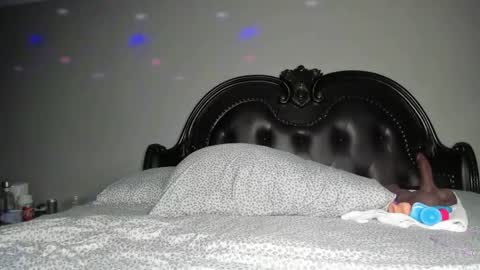 Snapshot of bigbuttsarena chatting on 12-18-25, 07:14 bigbuttsarena online show from 12-18-25, 07:14