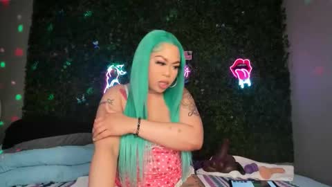 Snapshot of bigbuttsarena chatting on 02-13-26, 01:45 bigbuttsarena online show from 02-13-26, 01:45