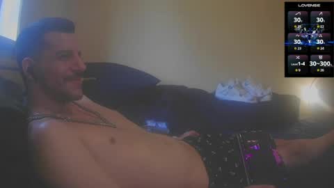 Snapshot of bigcawwwk chatting on 07-28-26, 04:39 Jon - Im Straight online show from 07-28-26, 04:39