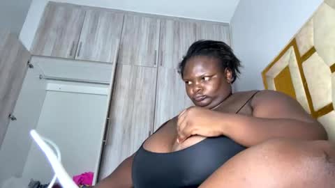 Snapshot of bigchocotities chatting on 11-30-25, 06:56 bigchocotities online show from 11-30-25, 06:56