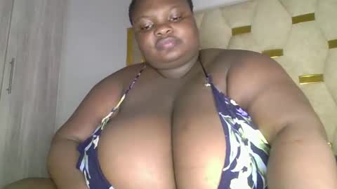 Snapshot of bigchocotities chatting on 02-03-26, 01:38 bigchocotities online show from 02-03-26, 01:38