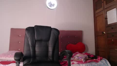 Snapshot of bigclit_isa chatting on 03-16-26, 01:11 bigclit_isa online show from 03-16-26, 01:11
