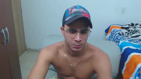 Snapshot of bigcock2815 chatting on 05-19-26, 03:02 Isaac online show from 05-19-26, 03:02