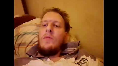 Snapshot of bigcock4009 chatting on 09-15-25, 10:21 bigcock4009 online show from 09-15-25, 10:21