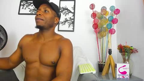sexy muscle online show from 03-09-25, 03:22