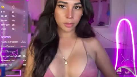 Snapshot of bigcockamanda23 chatting on 10-05-25, 05:55 queen amanda online show from 10-05-25, 05:55