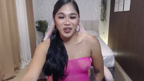 Snapshot of bigcockbella chatting on 10-30-25, 04:58 Bella online show from 10-30-25, 04:58