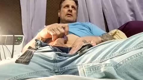 Snapshot of bigdaddydoc308 chatting on 09-20-25, 05:08 bigdaddydoc308 online show from 09-20-25, 05:08